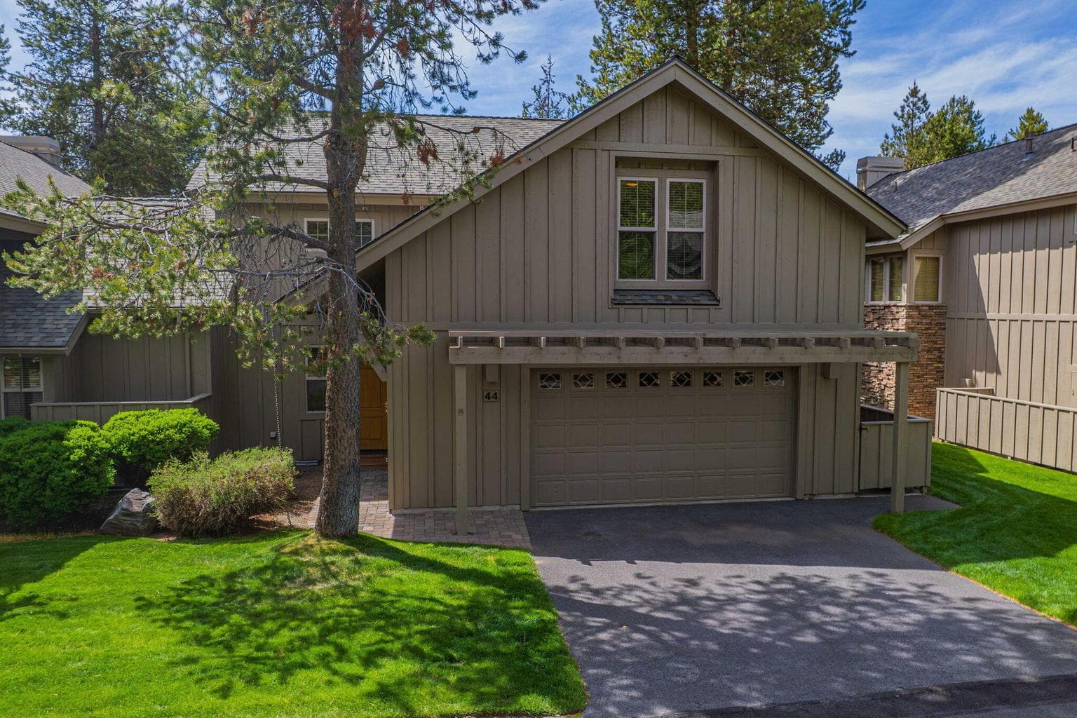 Photo of 57129 Evergreen 2 of 59