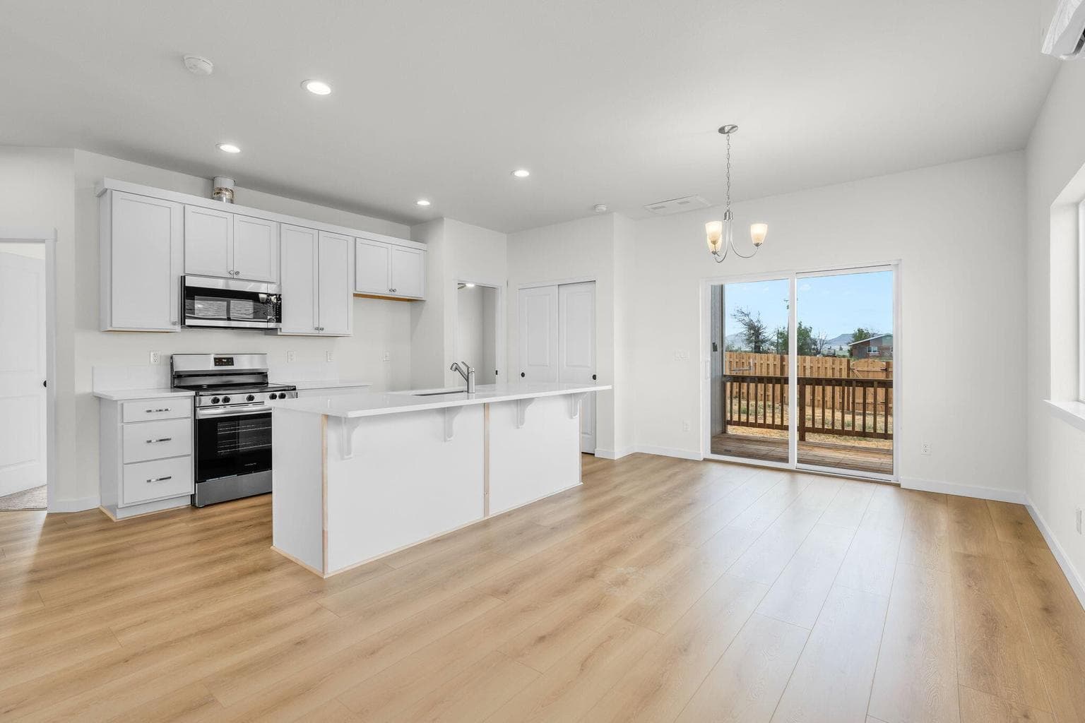 Photo of 512 6th 5 of 26