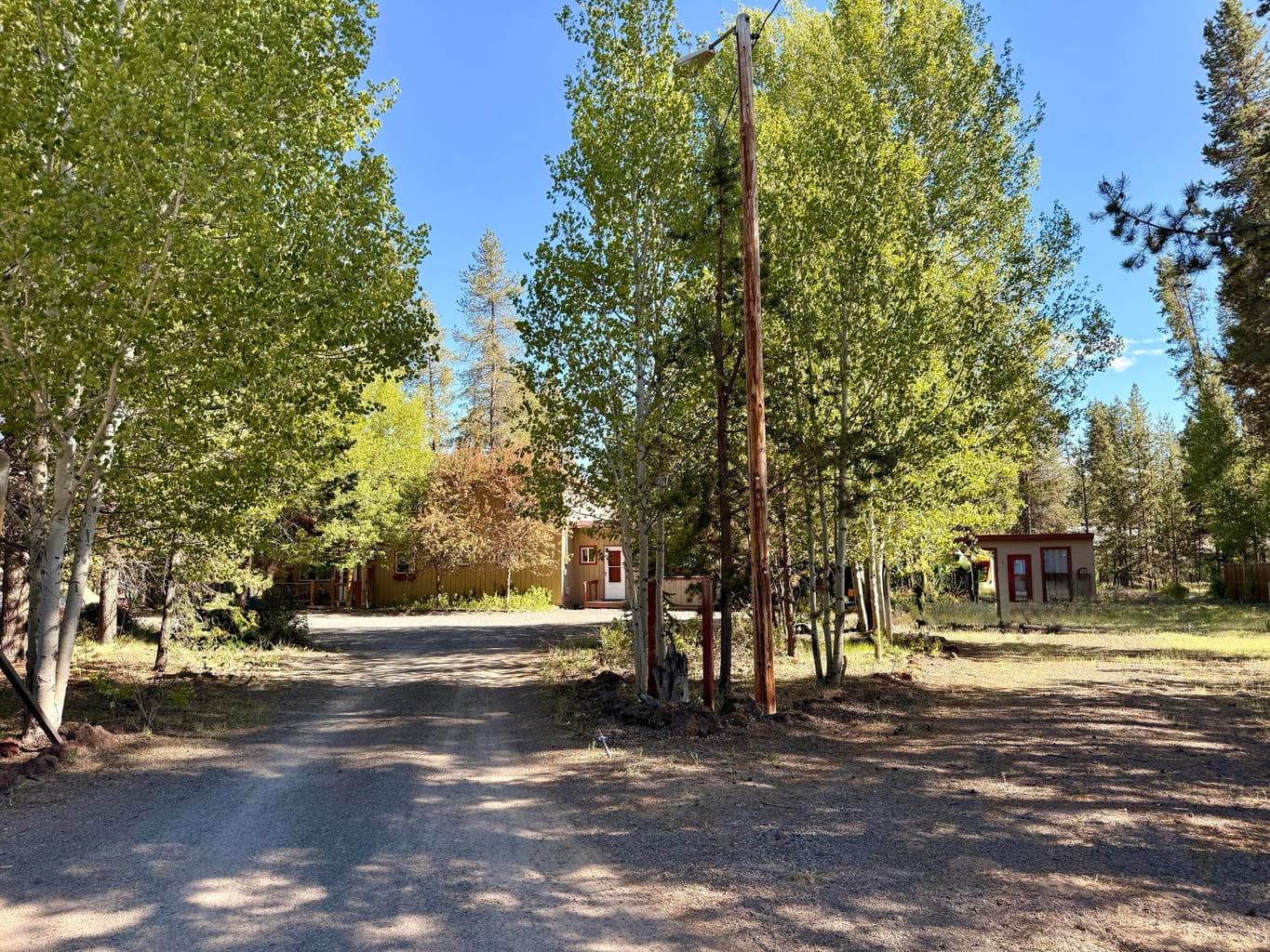Photo of 16025 Strawn 2 of 96