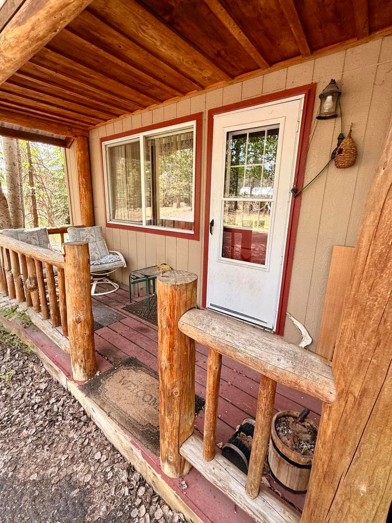 Photo of 16025 Strawn 5 of 96