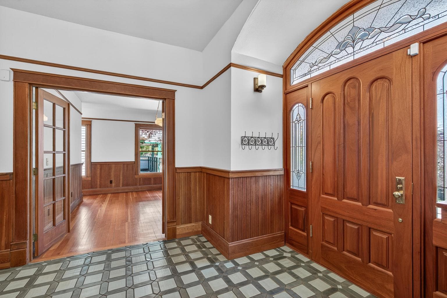 Photo of 19 Gresham 3 of 42