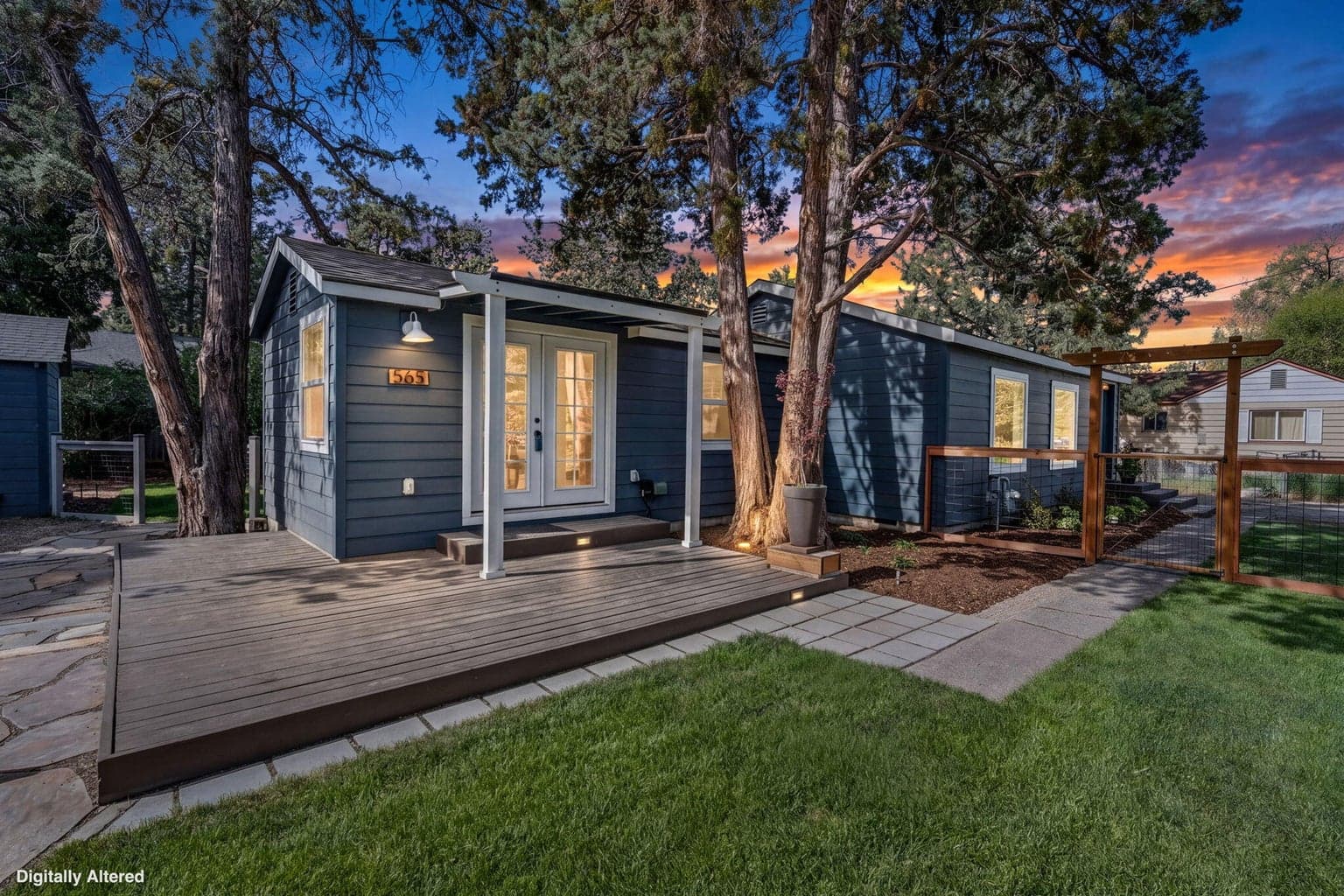 565 Woodland