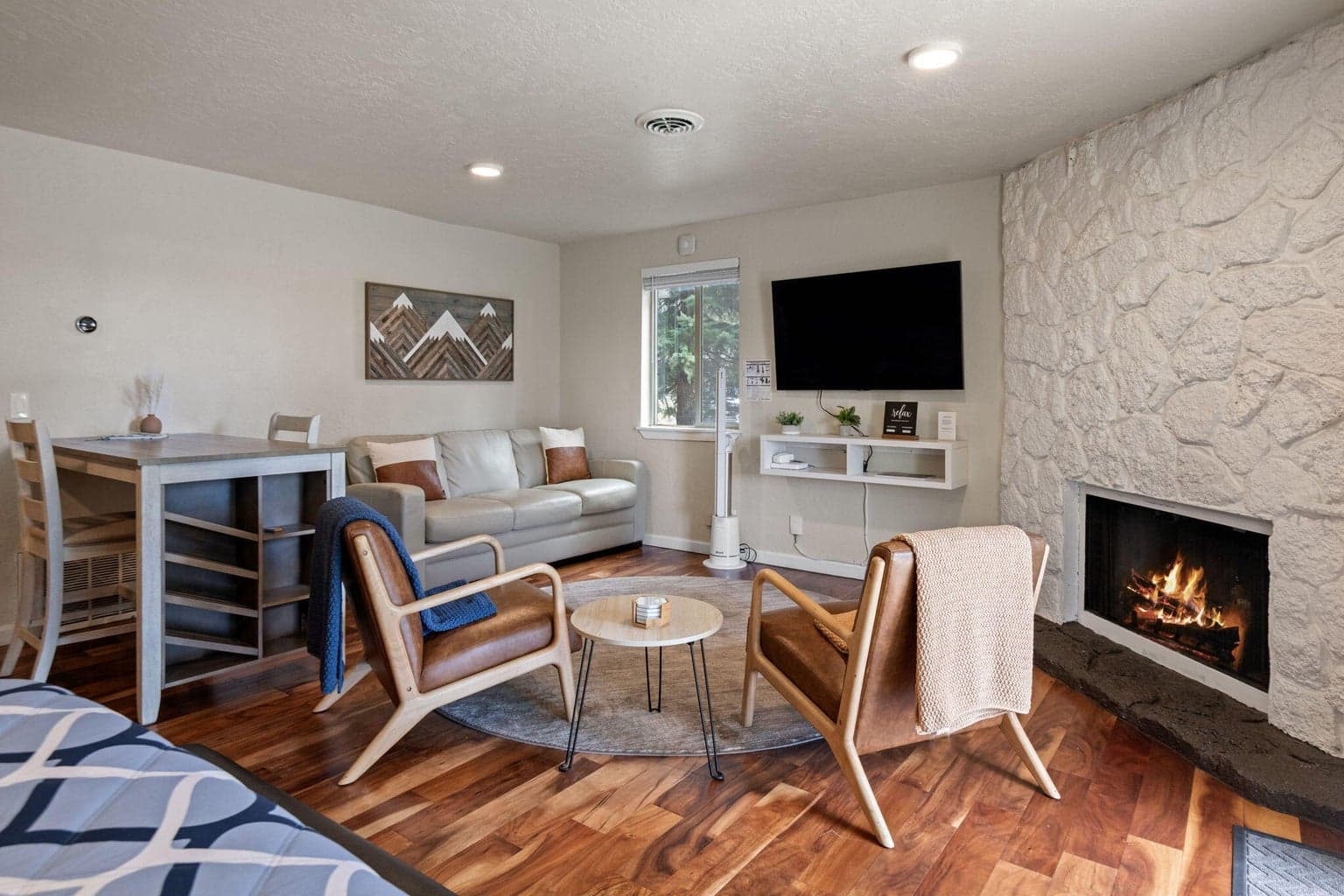 Photo of 17654 Pinnacle 4 of 28