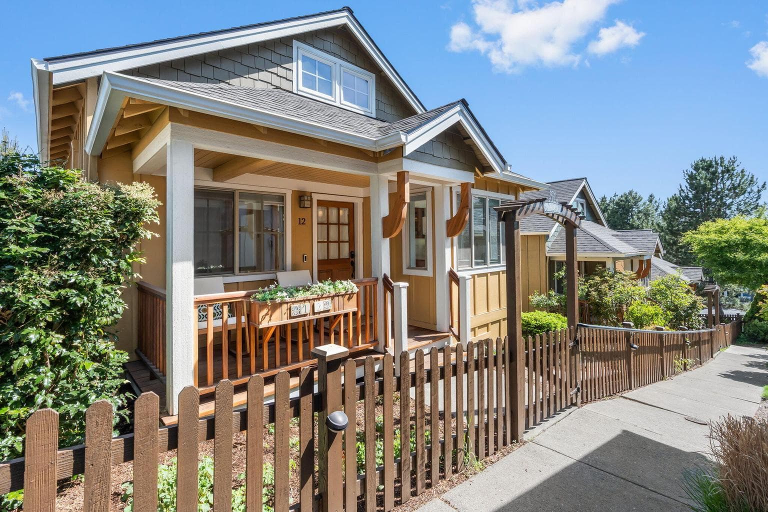 Photo of 1940 Monterey Pines 2 of 30