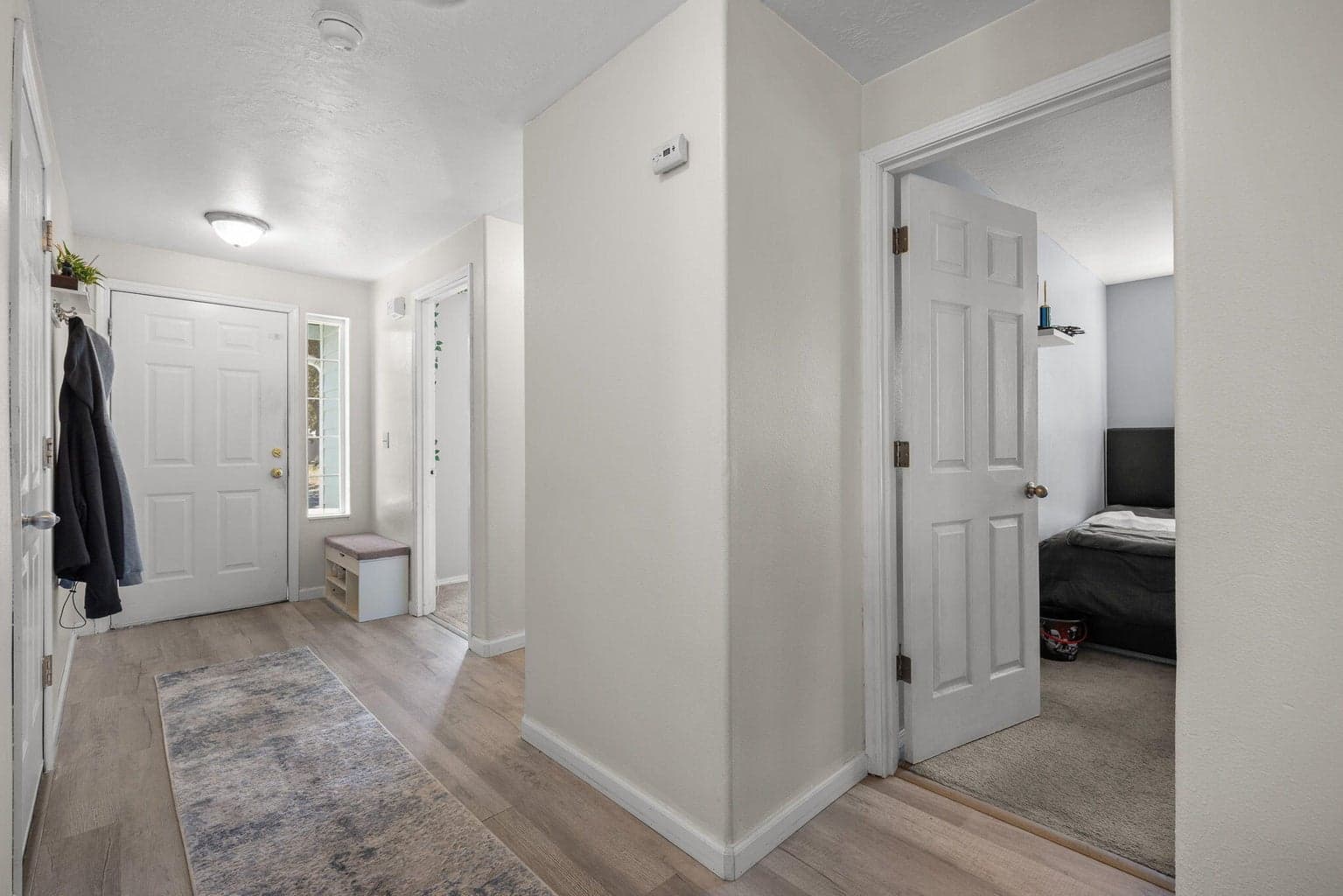 Photo of 1468 27th 3 of 26