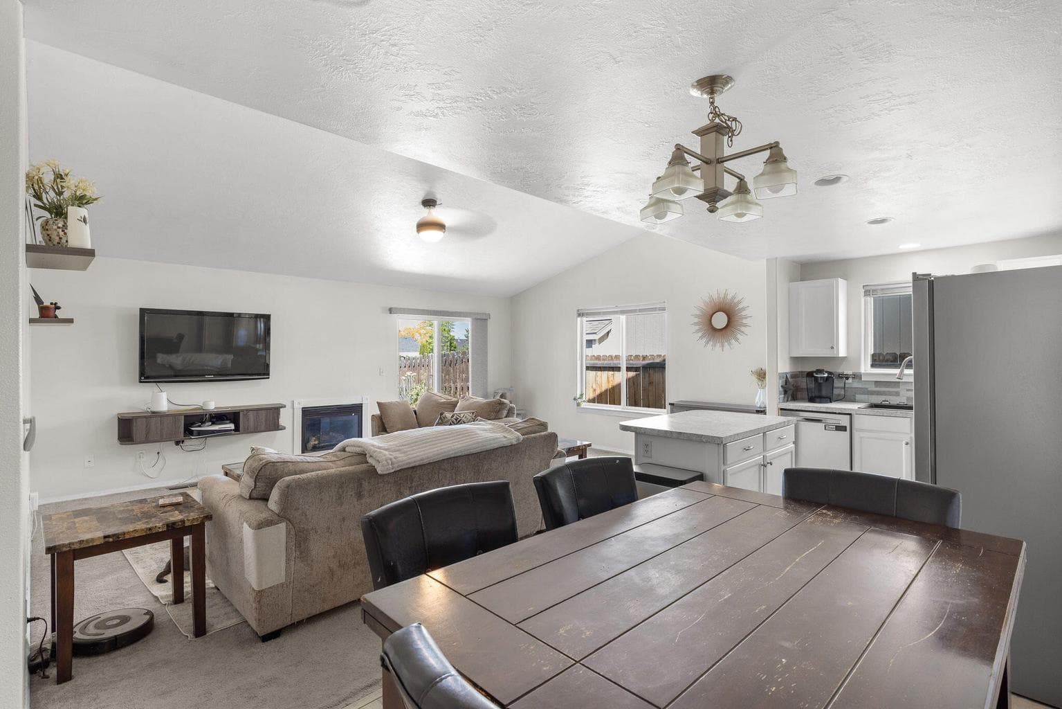Photo of 1468 27th 4 of 26
