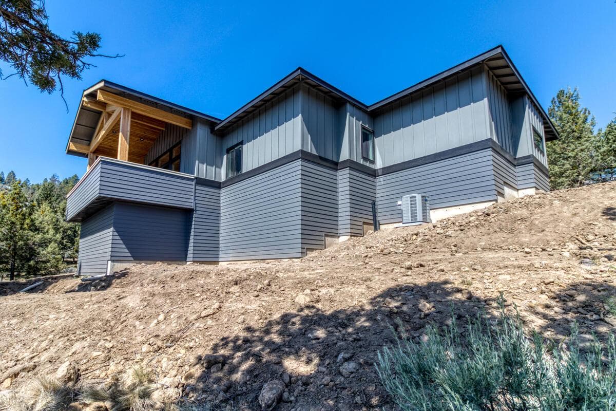Photo of 2850 Lucus 2 of 27