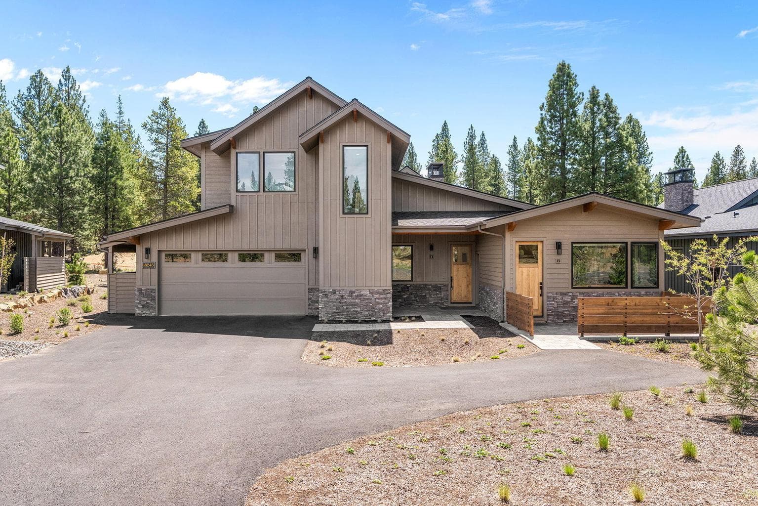 18245 Forestbrook