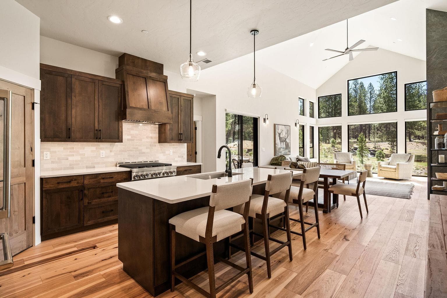 Photo of 18245 Forestbrook 5 of 63