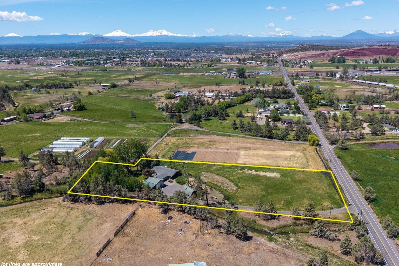 Private hobby farm retreat minutes from downtown Redmond.