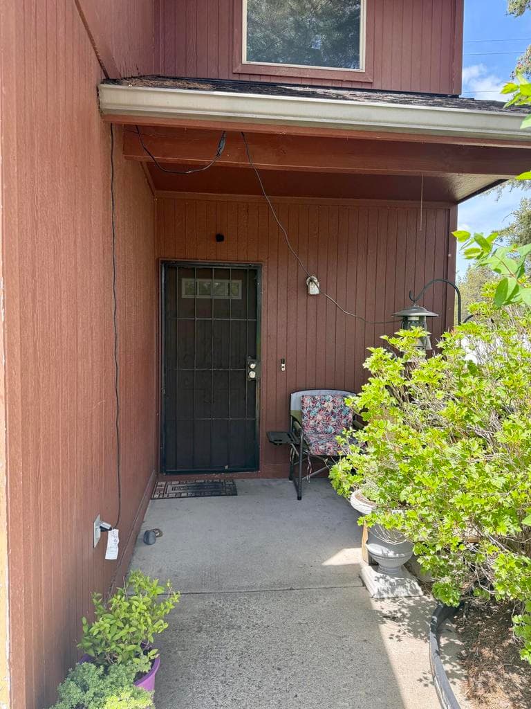 Photo of 16406 Heath 3 of 20