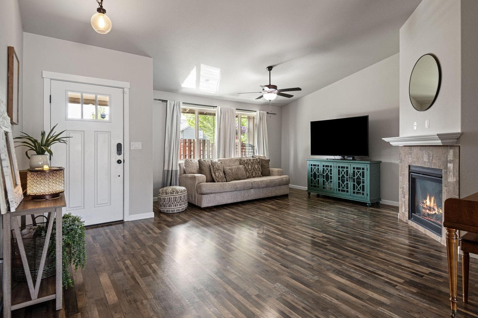 Photo of 2425 7th 5 of 23