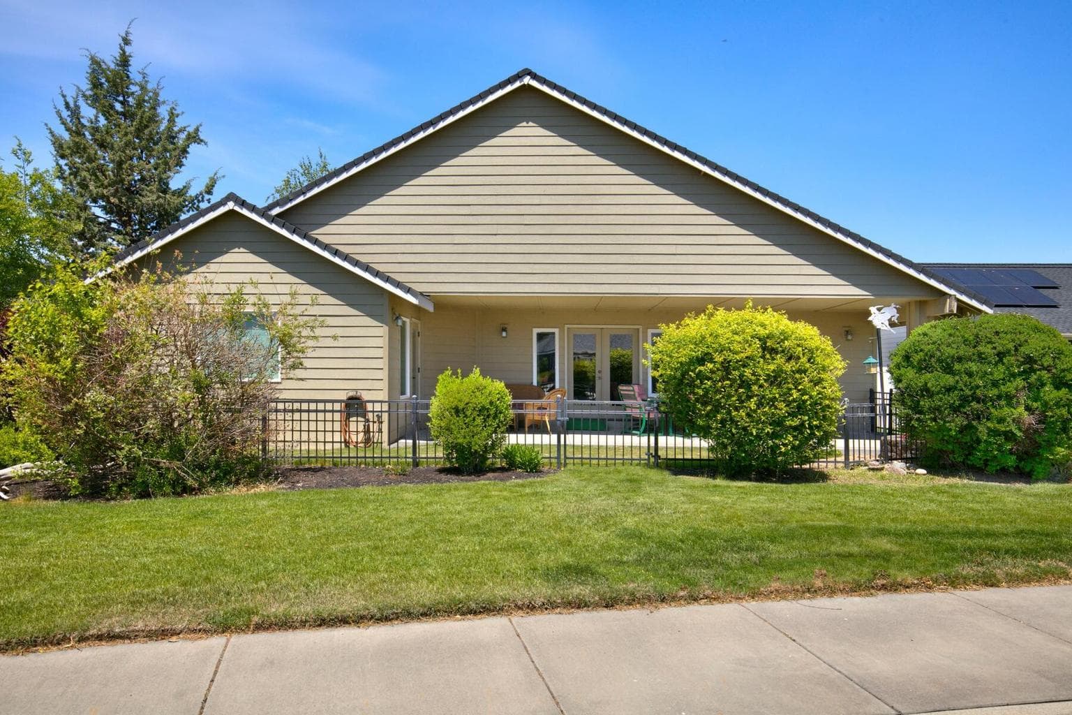 4460 Trevino