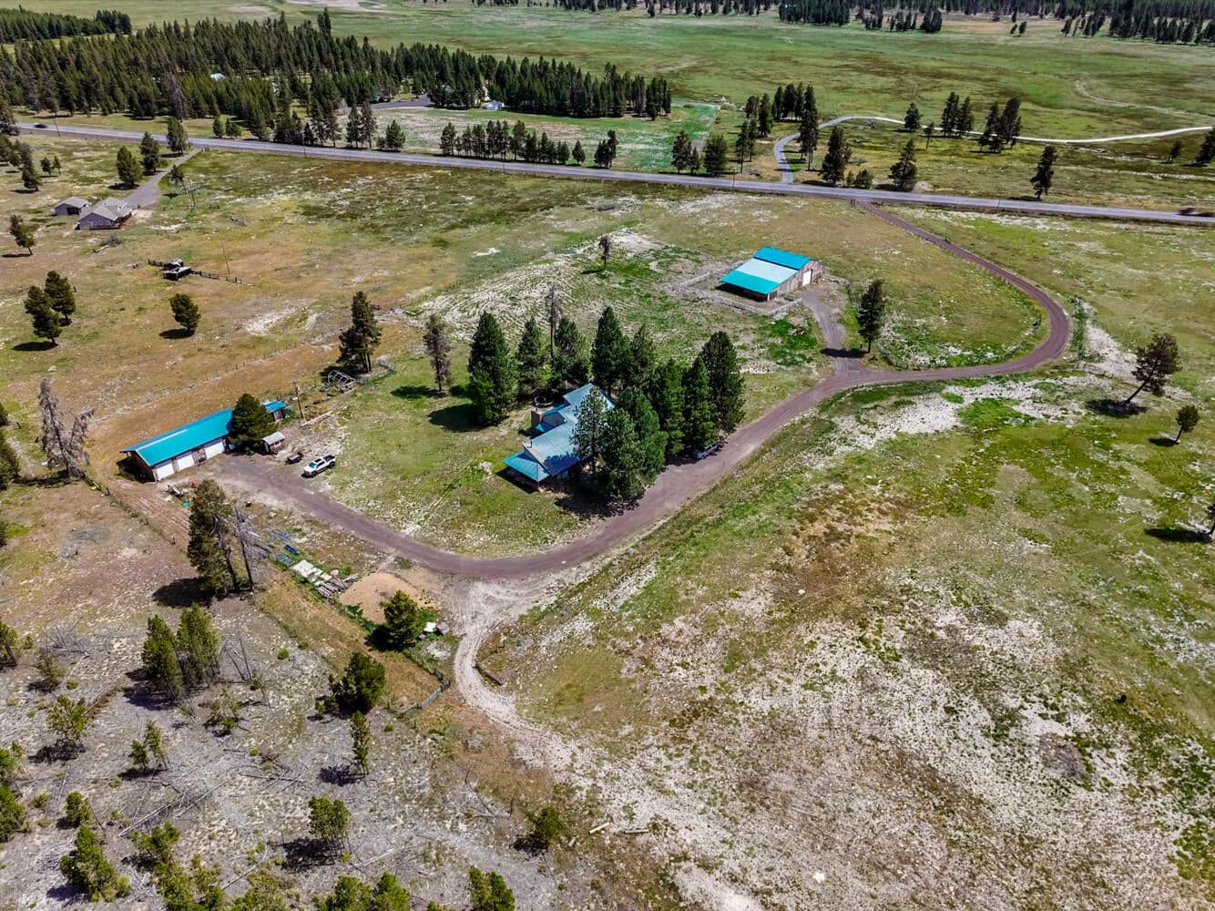 Photo of 50555 Highway 31 2 of 44