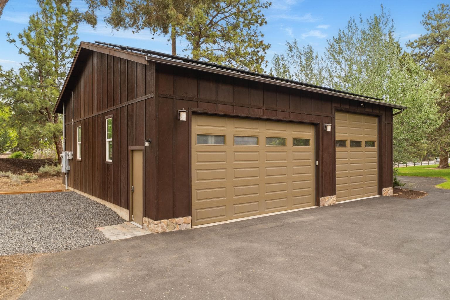 Photo of 21125 Bear Creek 3 of 71