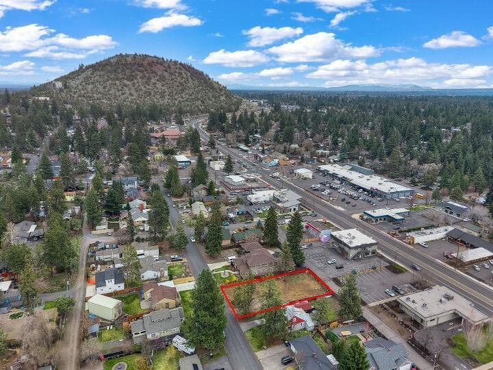 Photo of 649 Kearney 2 of 27