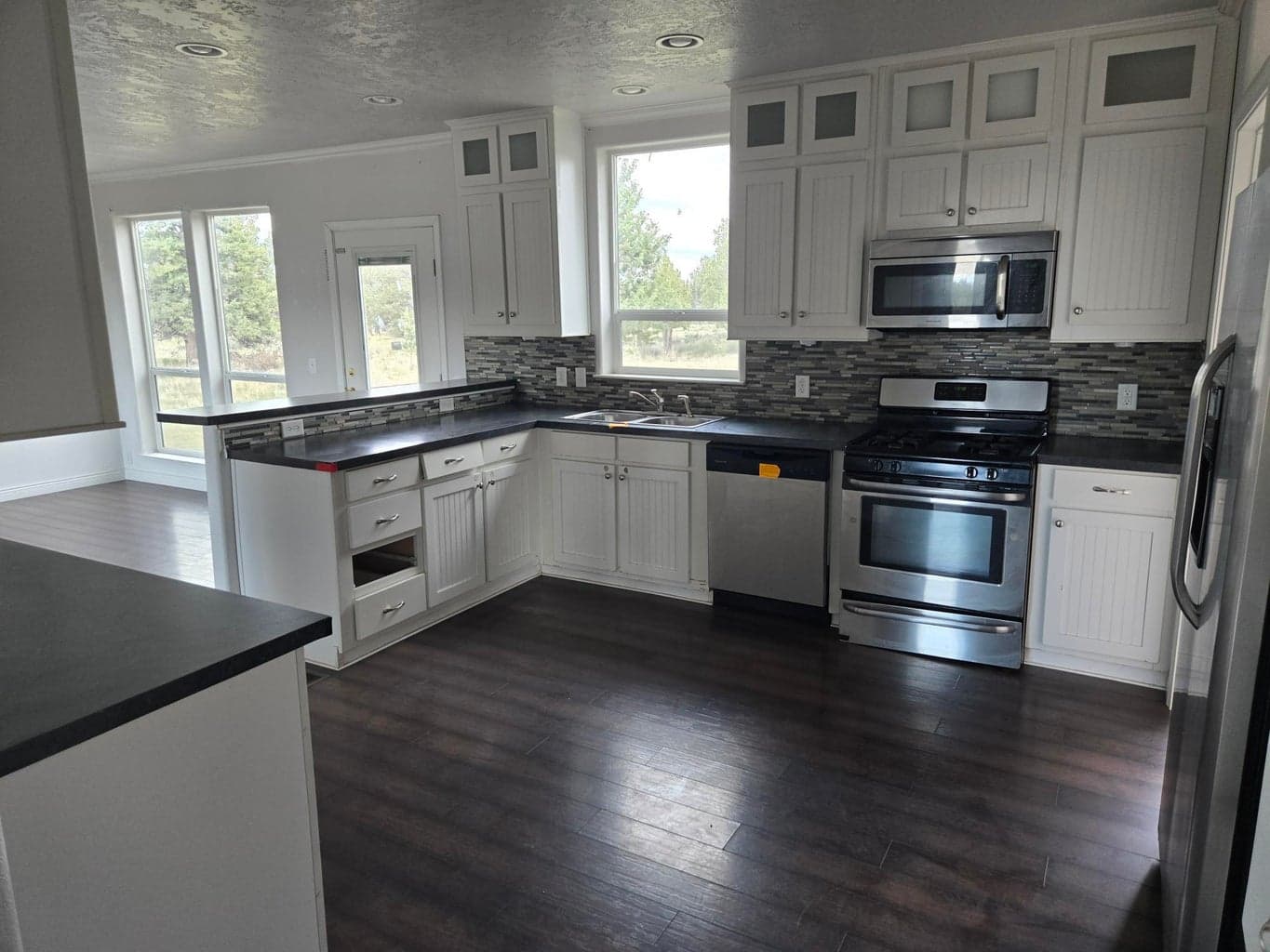 Photo of 9290 3115 2 of 21
