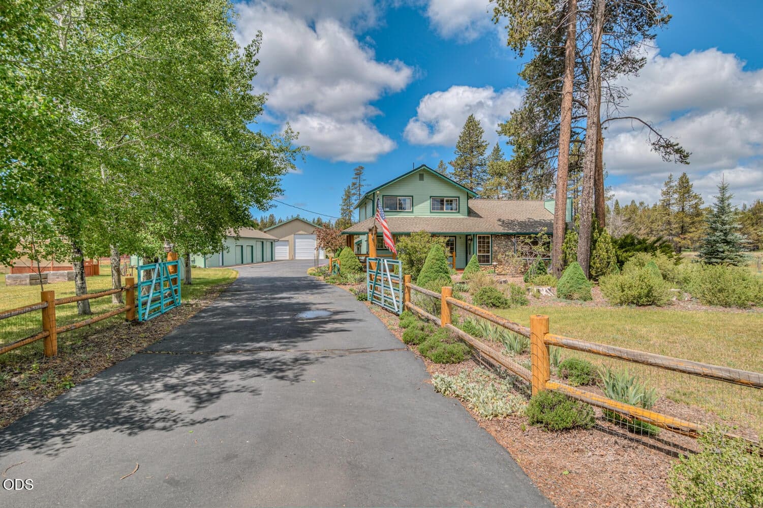Photo of 53939 Pine Grove 2 of 52