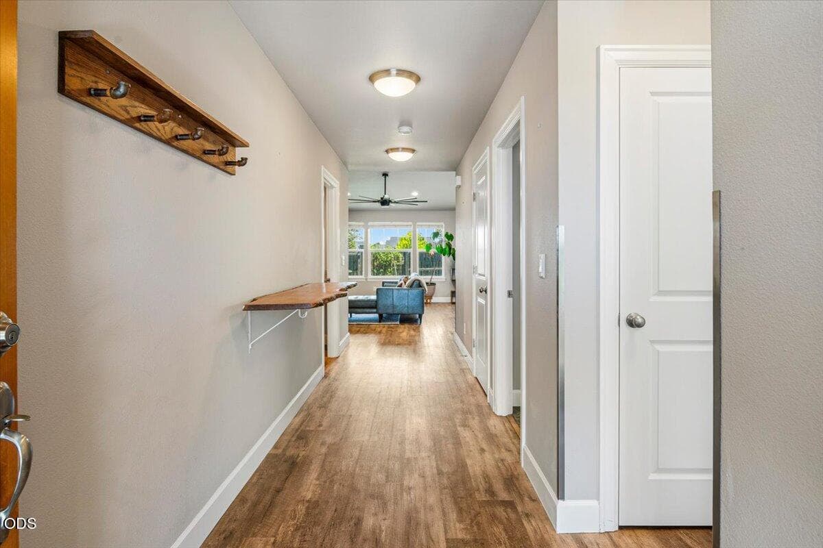 Photo of 270 33rd 4 of 31