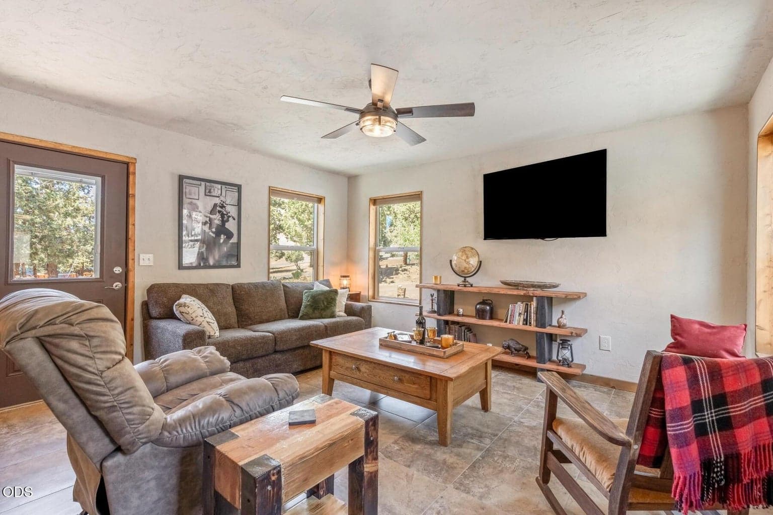 Photo of 16493 Folley Waters 5 of 37
