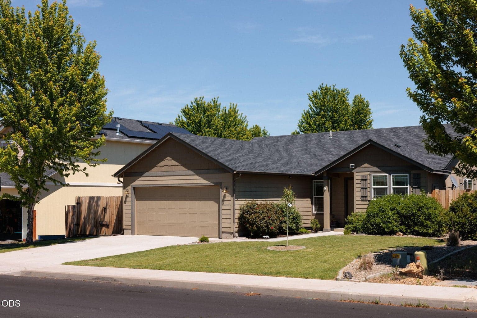 Photo of 440 31st 2 of 24