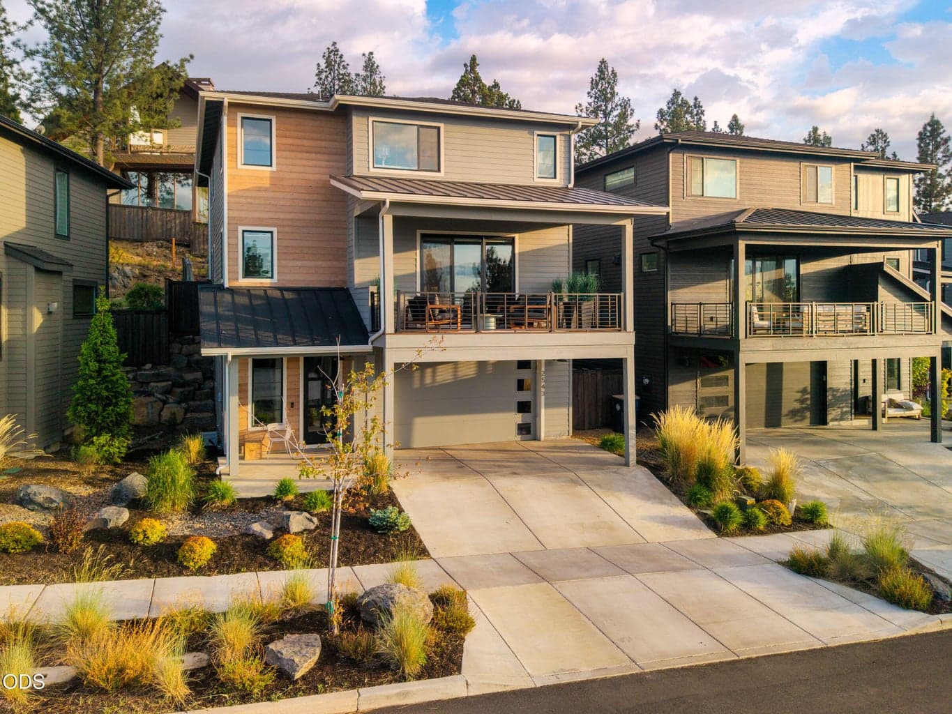 3 story home on a fantastic quiet cul-de-sac