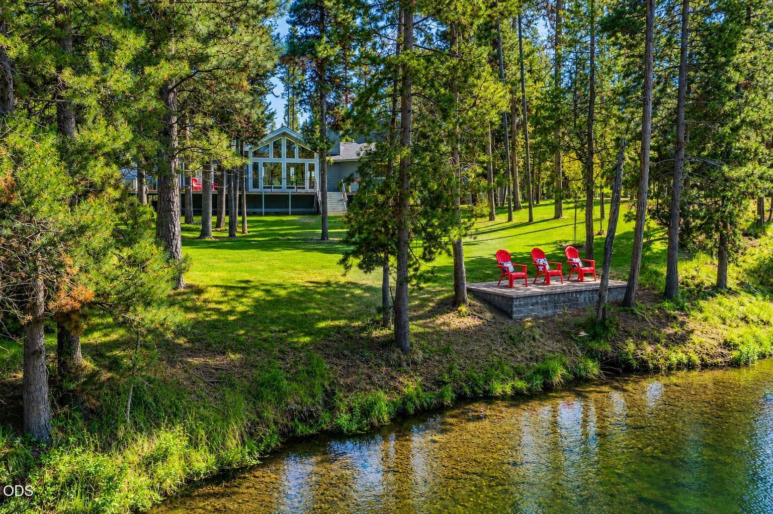 15194 River Loop