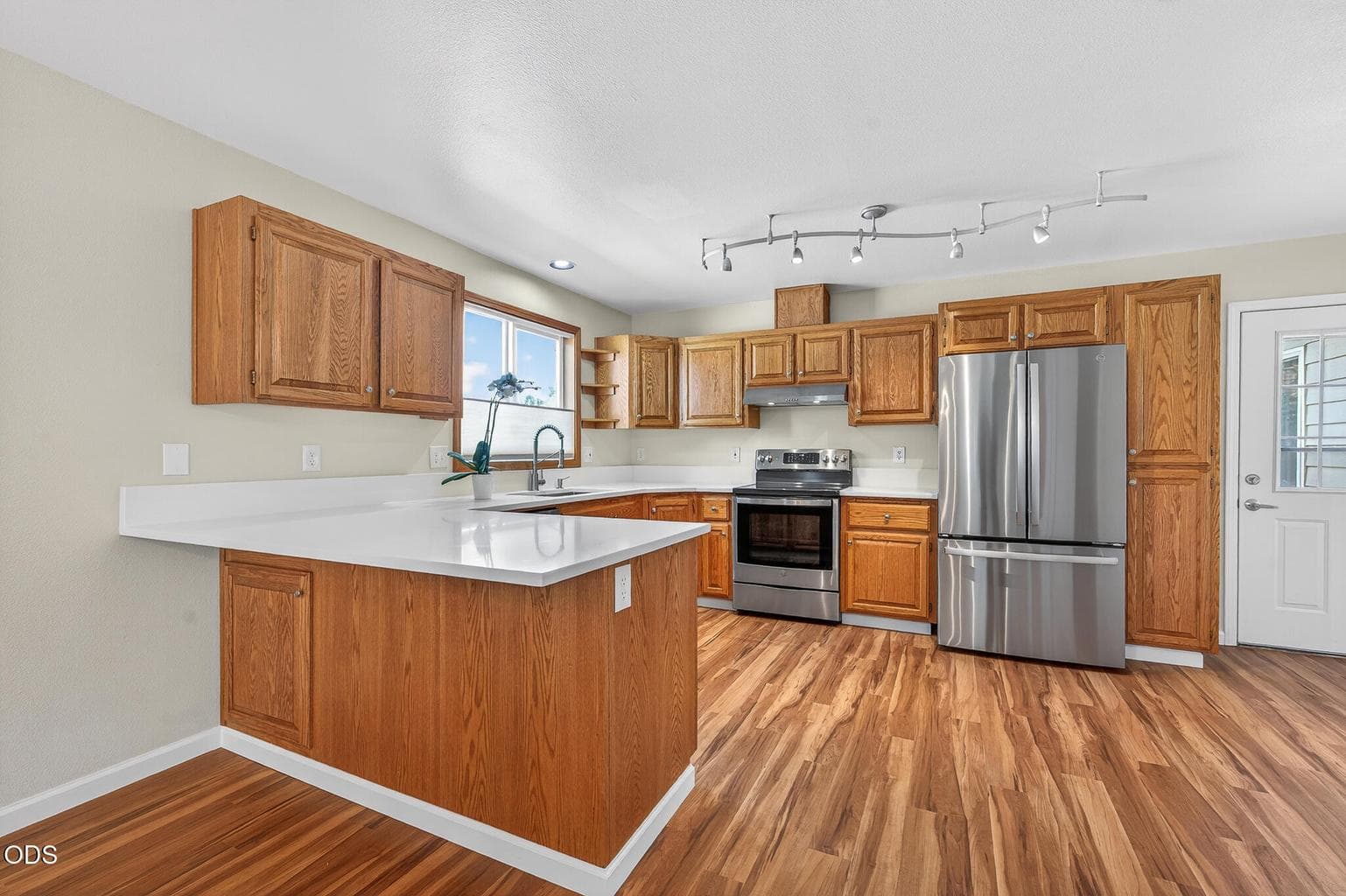 Photo of 2990 Wells Acres 4 of 39