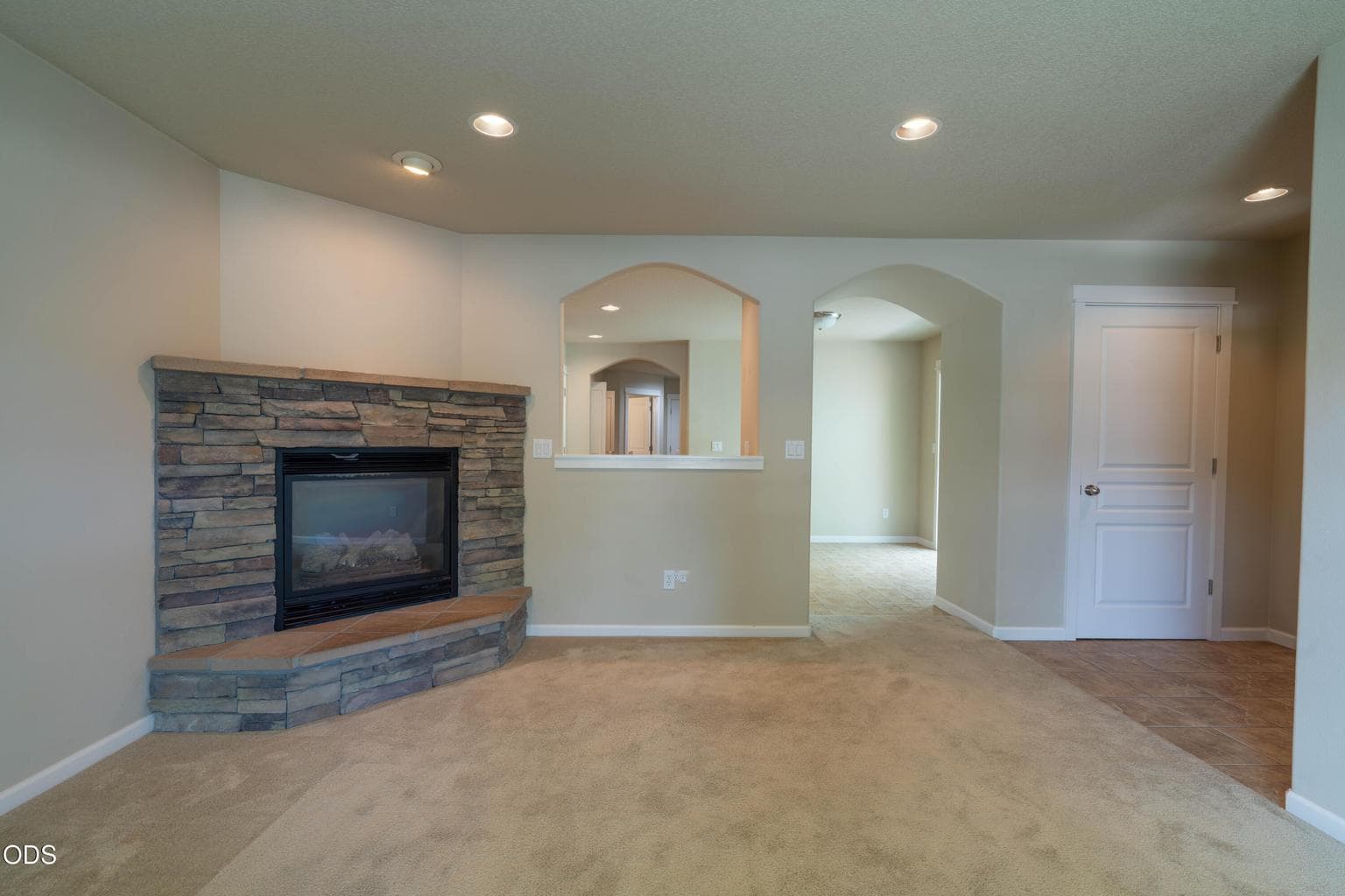 Photo of 417 27th 5 of 21