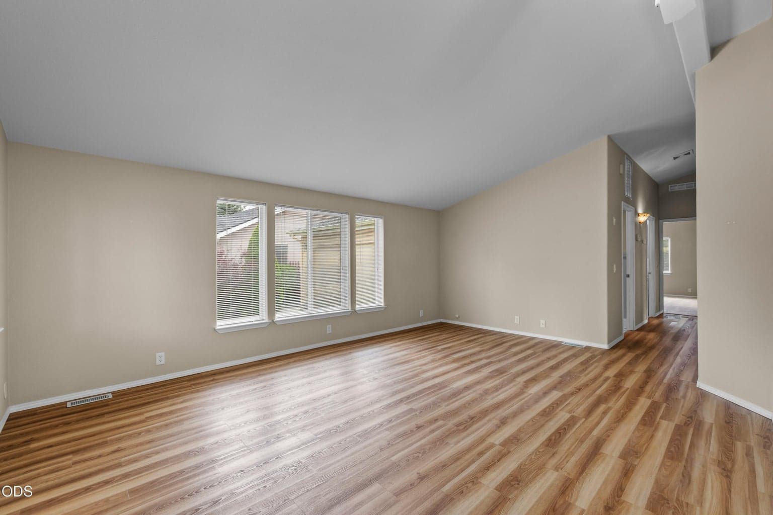 Photo of 2583 Wintergreen 5 of 39