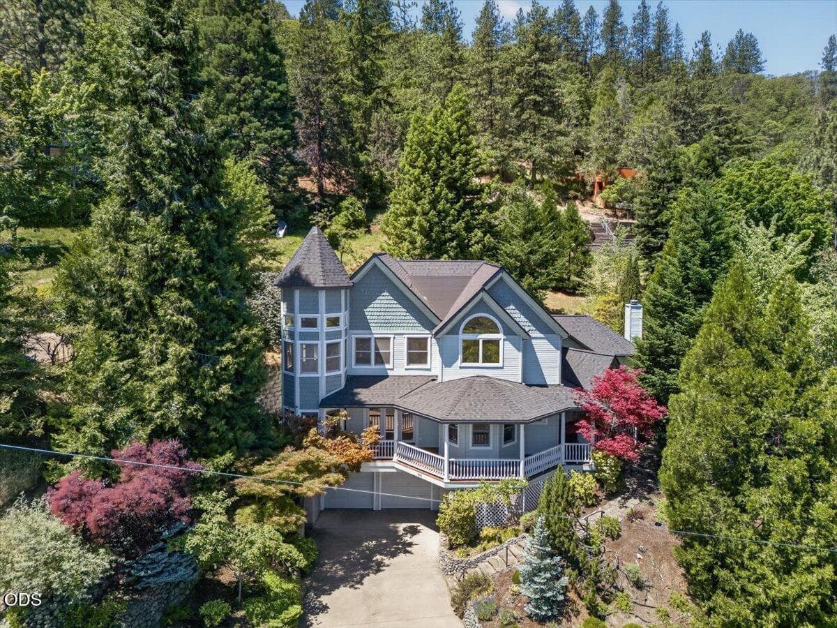 Photo of 255 Scenic 2 of 53