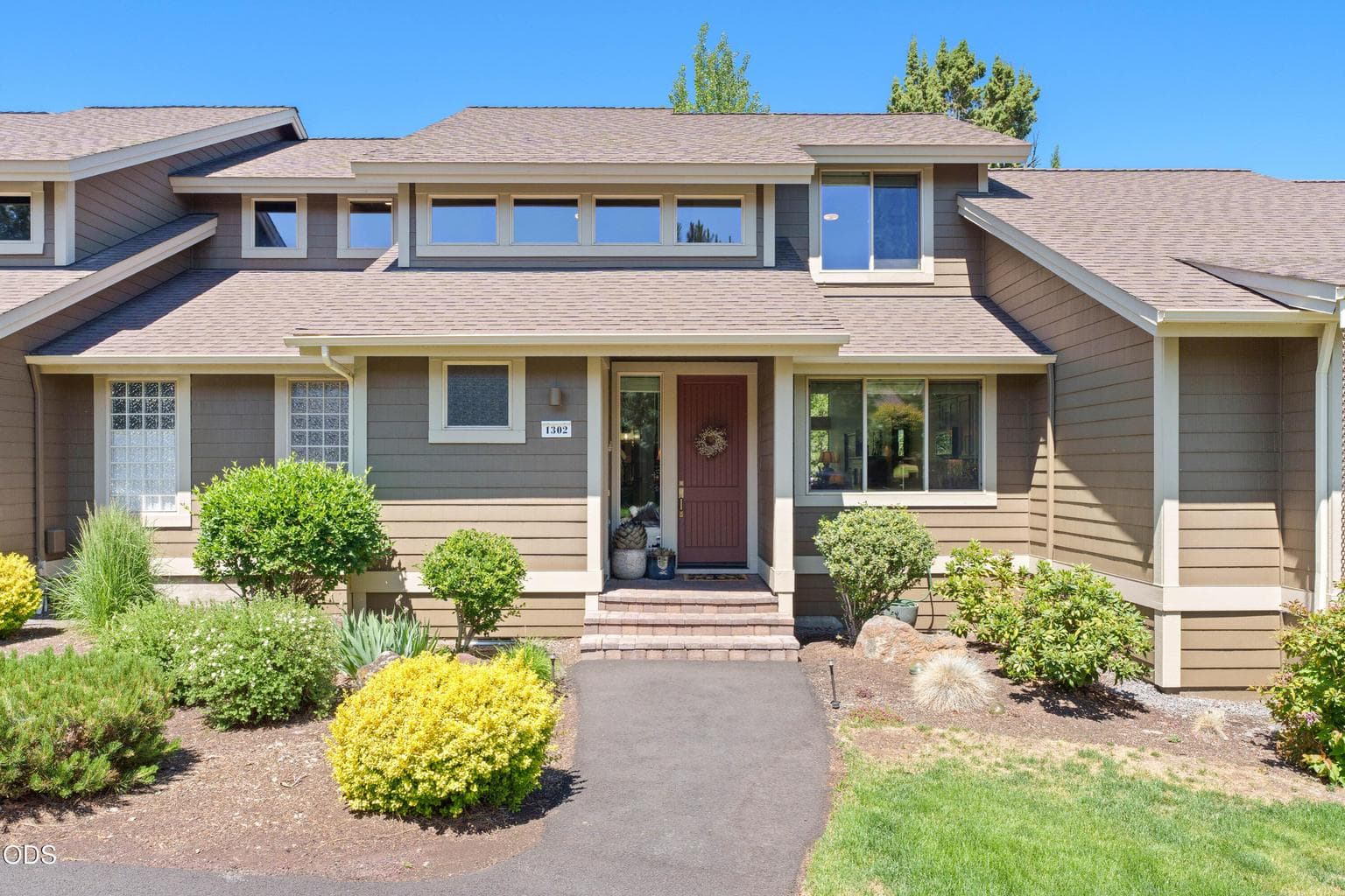 Photo of 1302 Highland View 1 of 73