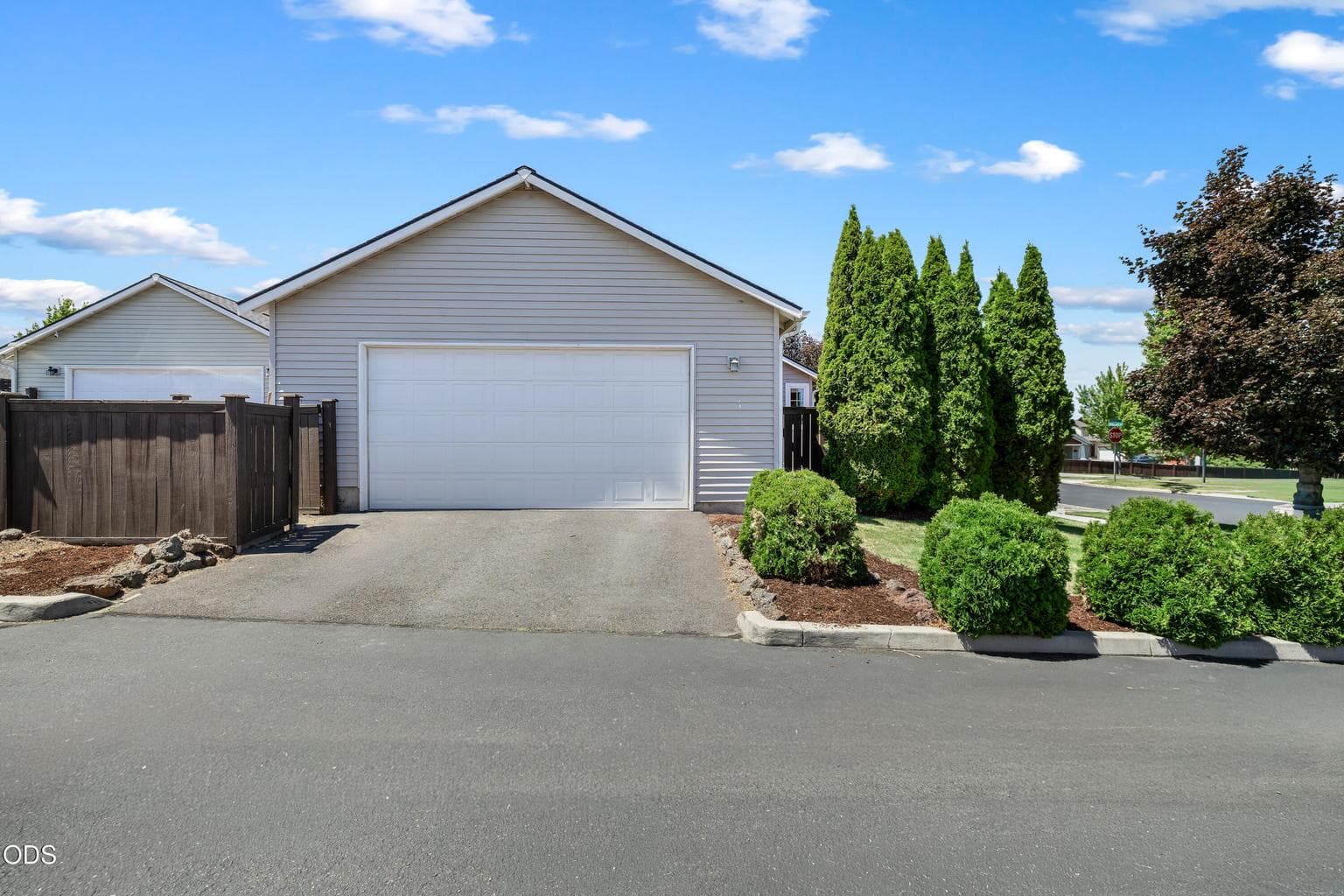 Photo of 20535 Sunderland 5 of 40
