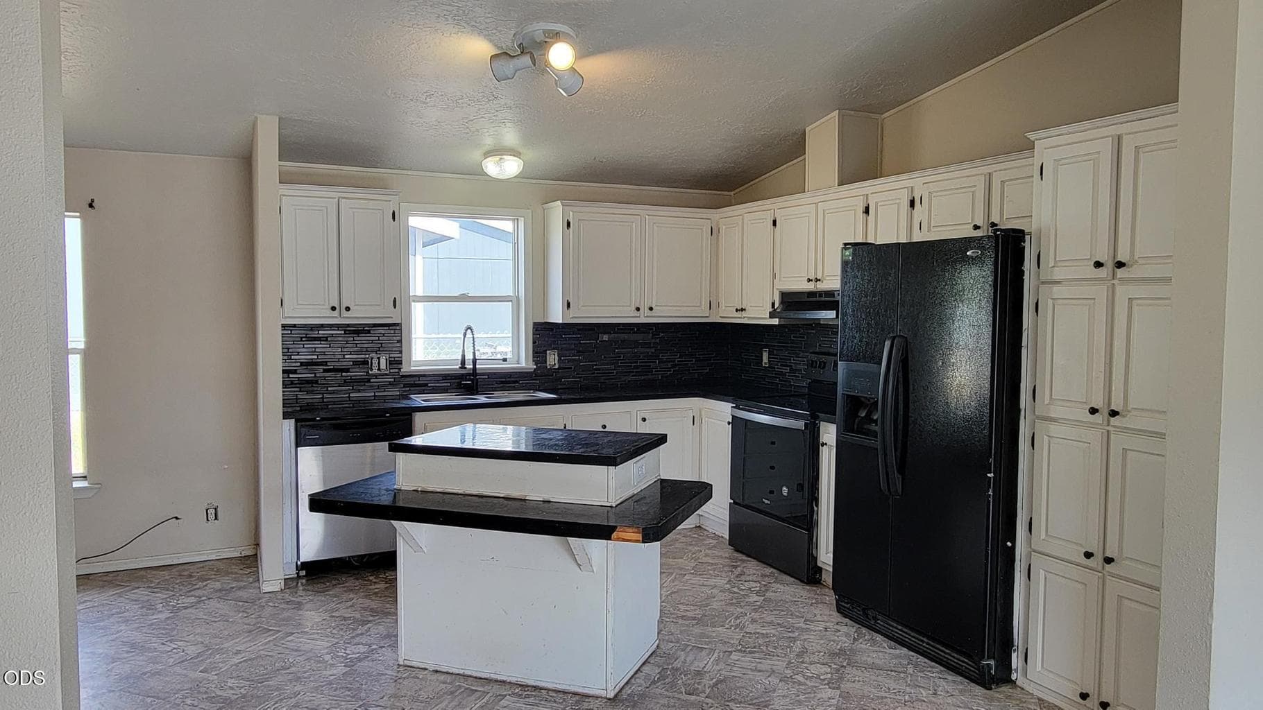 Photo of 513 9th 4 of 16