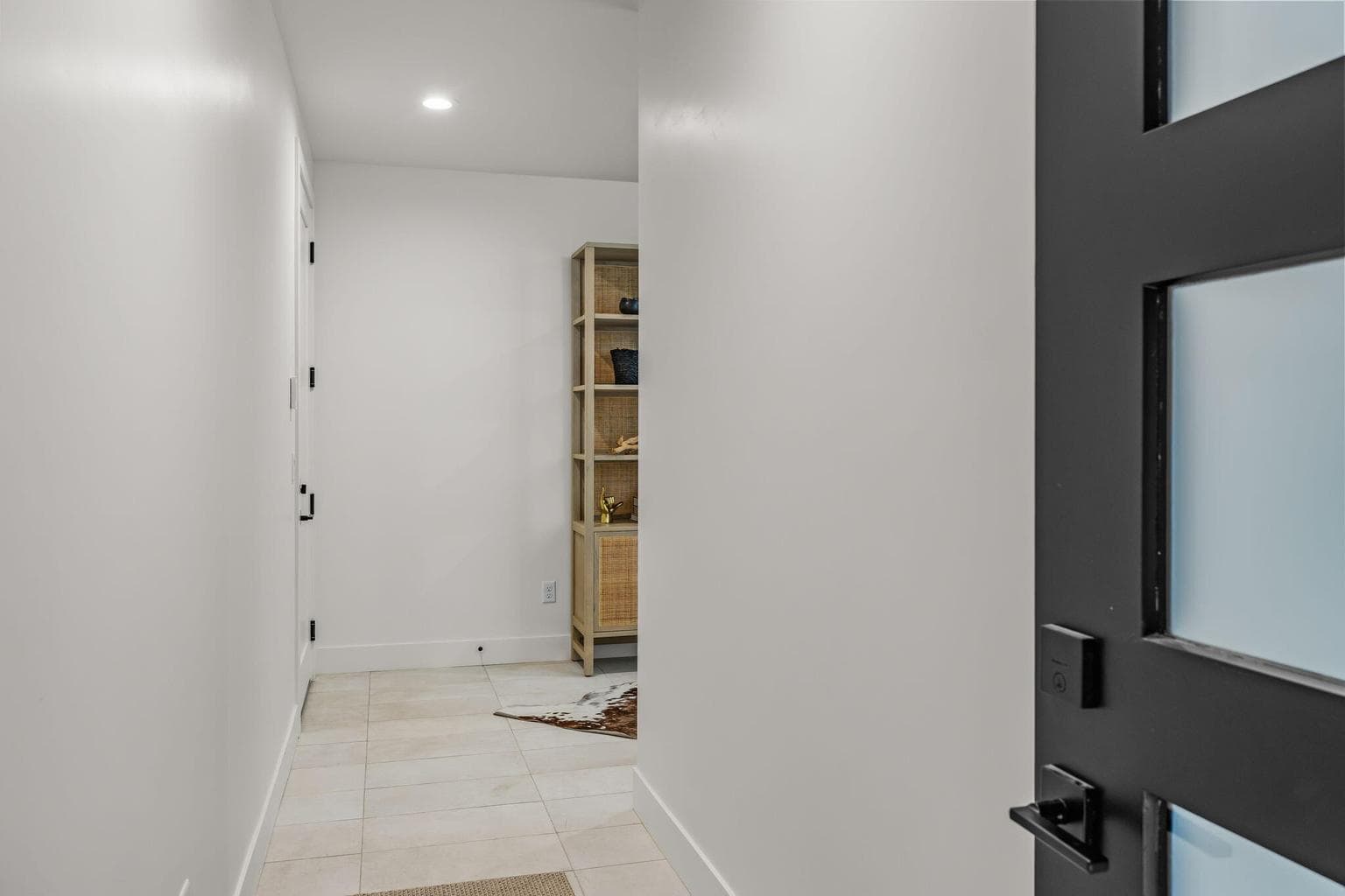 Photos of similar unit with same floor plan.