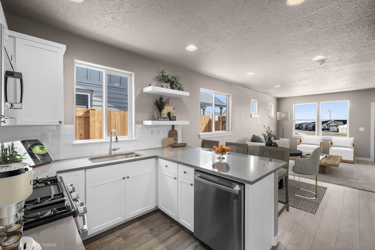 Photo of 2684 Sterling 3 of 10