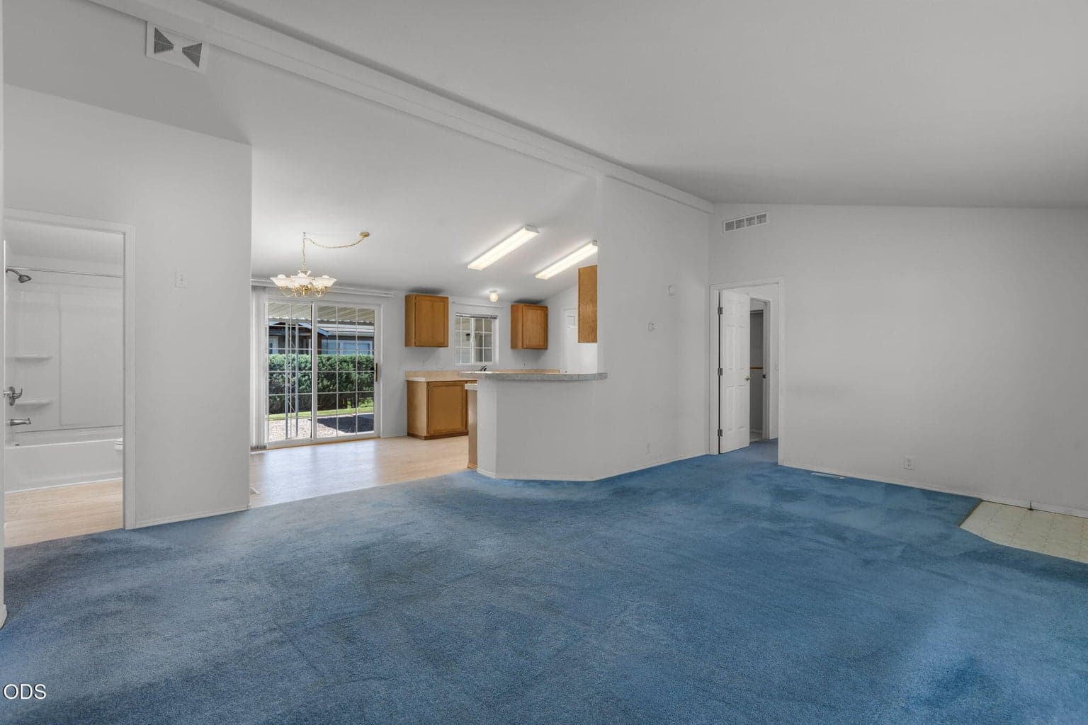 Photo of 811 Paiute 4 of 19