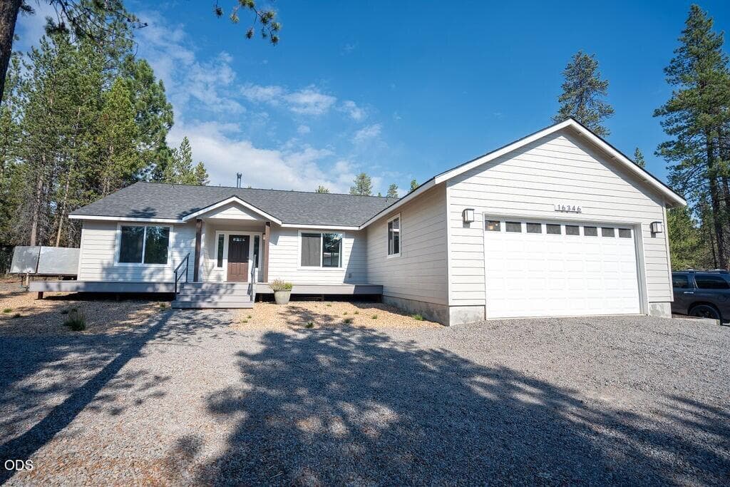 Photo of 16346 Park 2 of 31