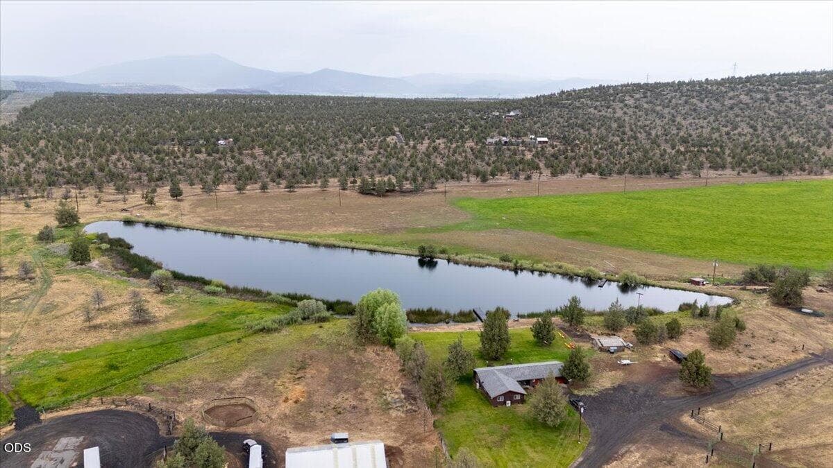 Photo of 7995 Houston Lake 5 of 70