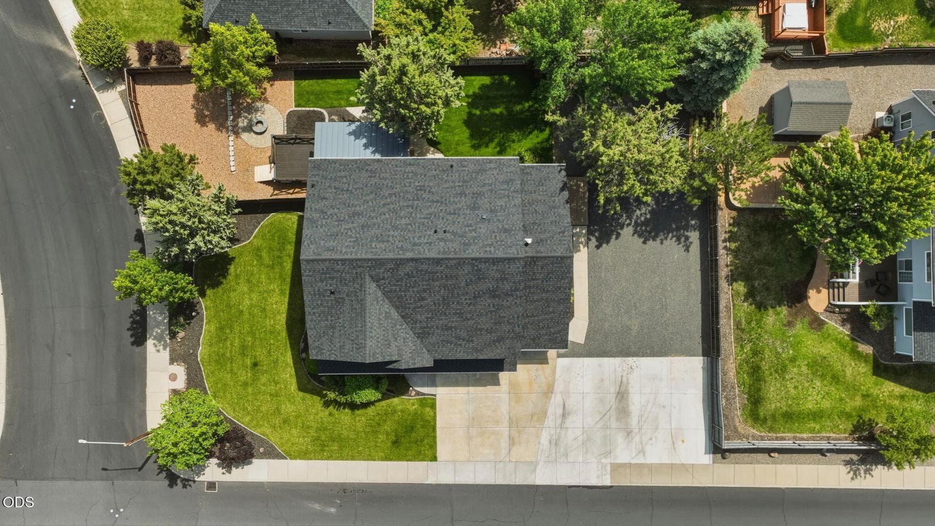 Photo of 2484 39th 4 of 38