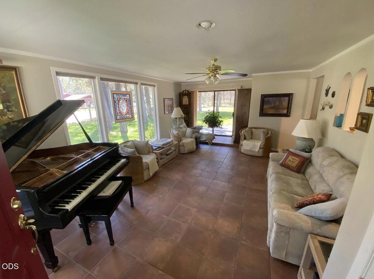 Photo of 15634 Ponderosa 2 of 25