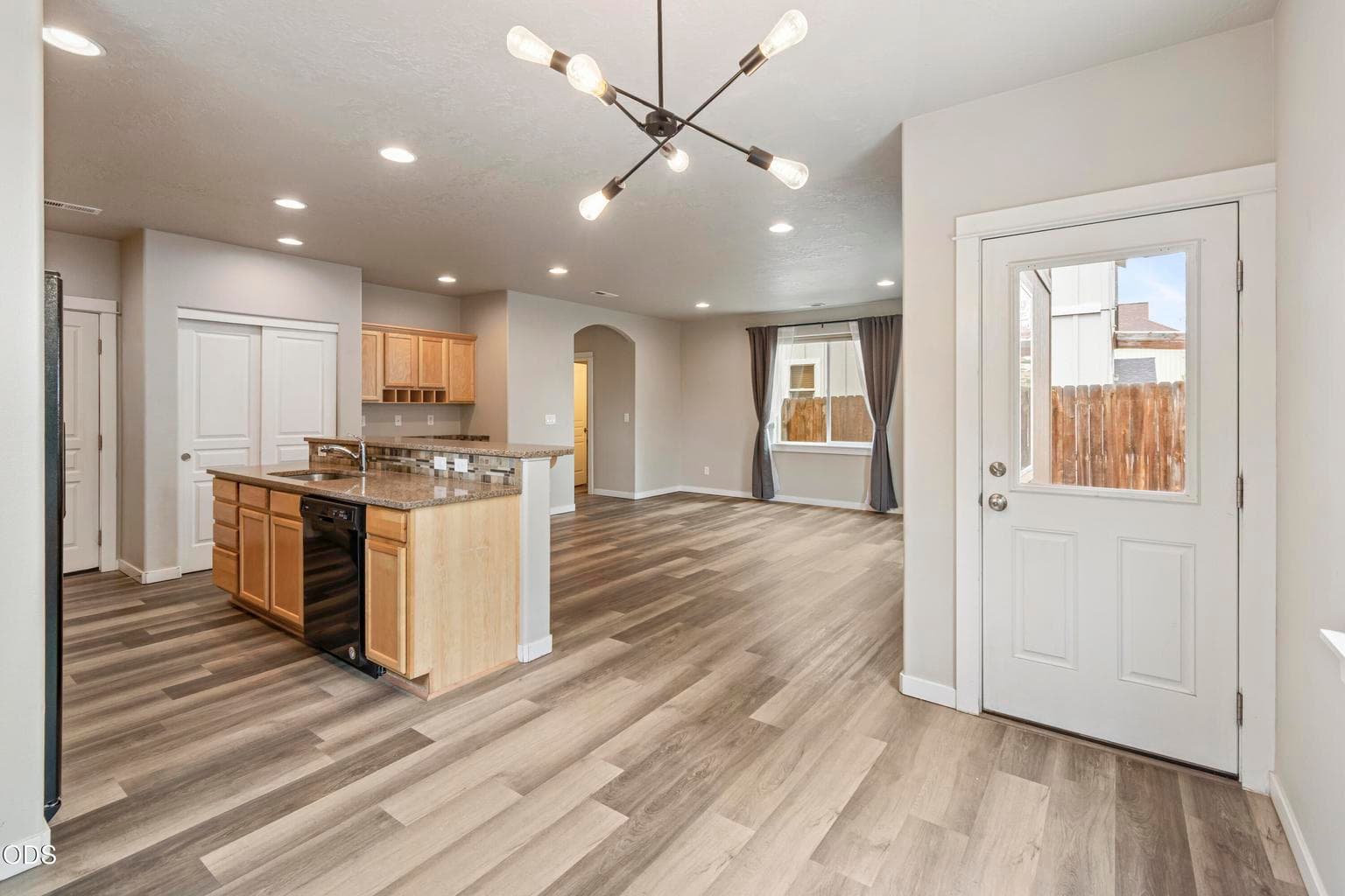 Photo of 21332 Oconnor 2 of 33