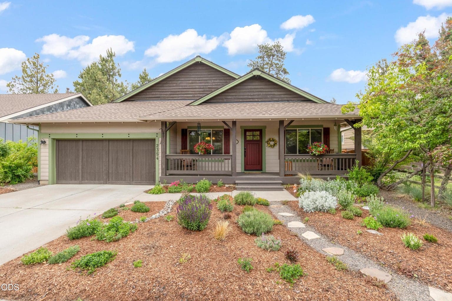 Photo of 2354 Summerhill 2 of 27