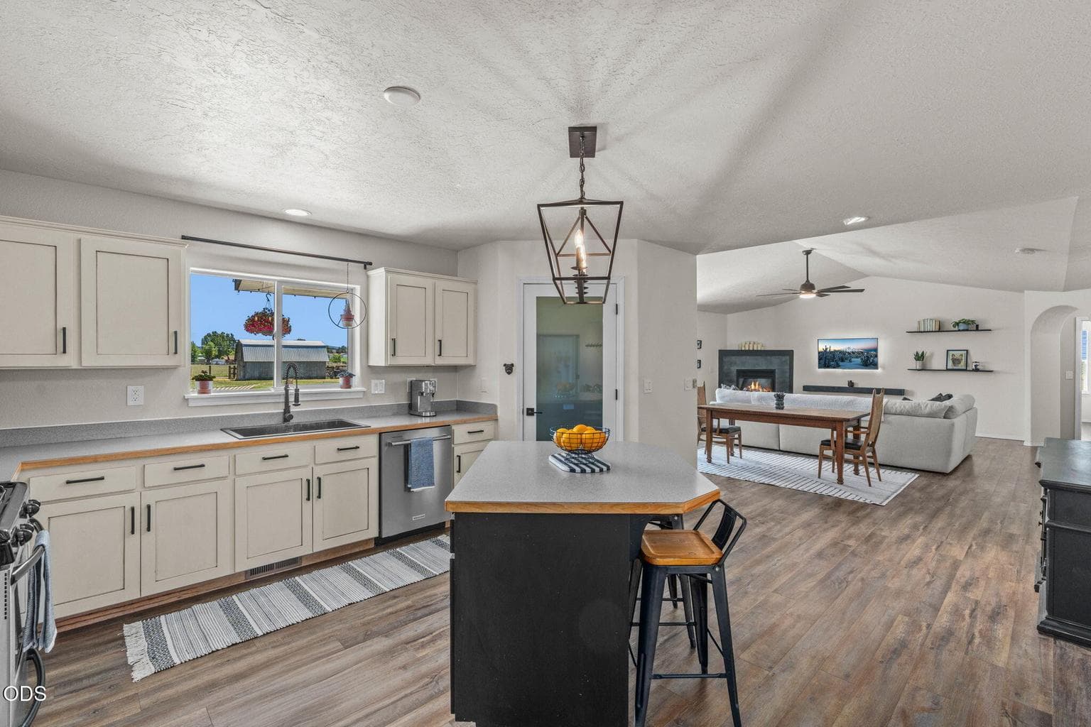 Photo of 228 McKee 5 of 24