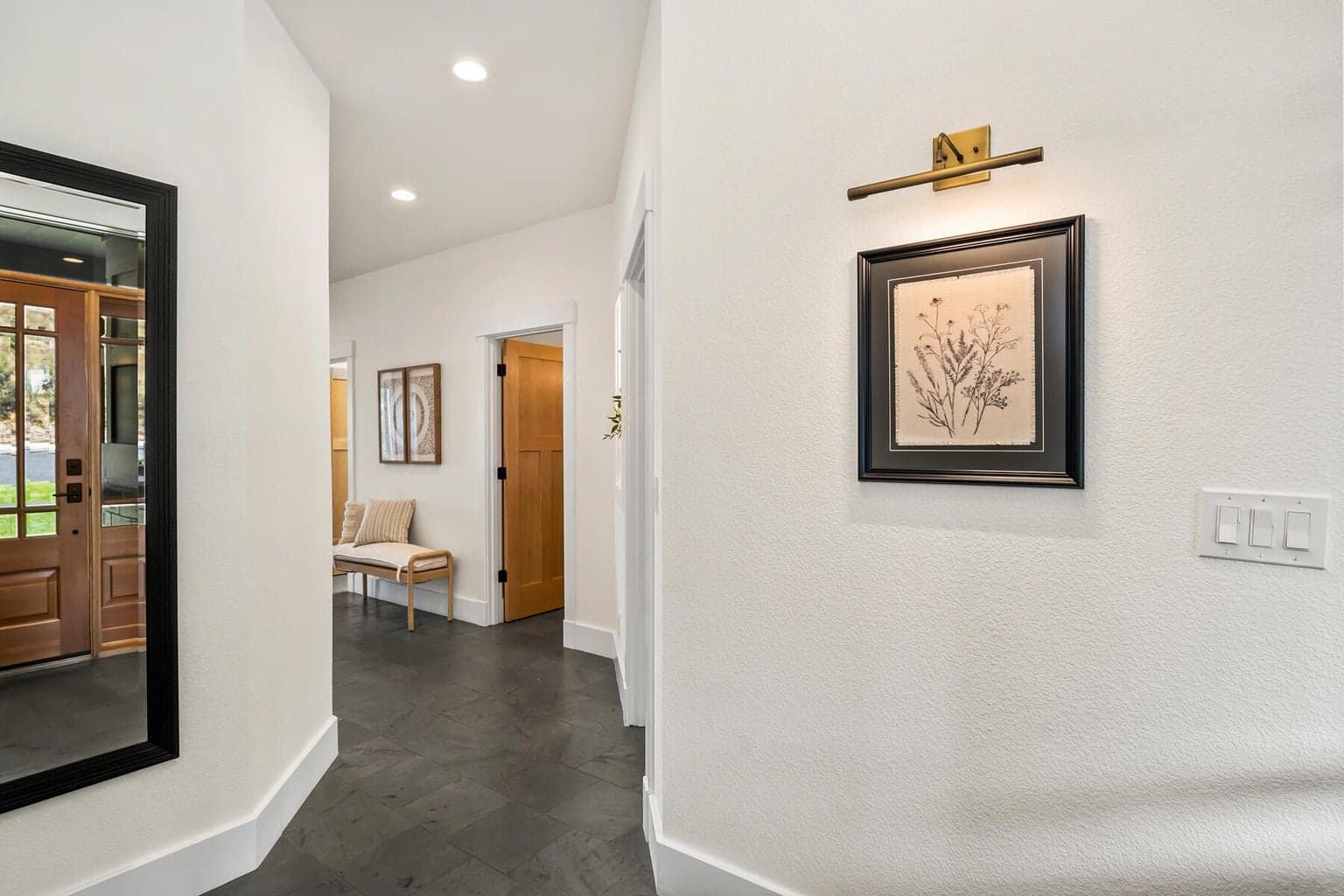 Photo of 3160 Colonial 5 of 58