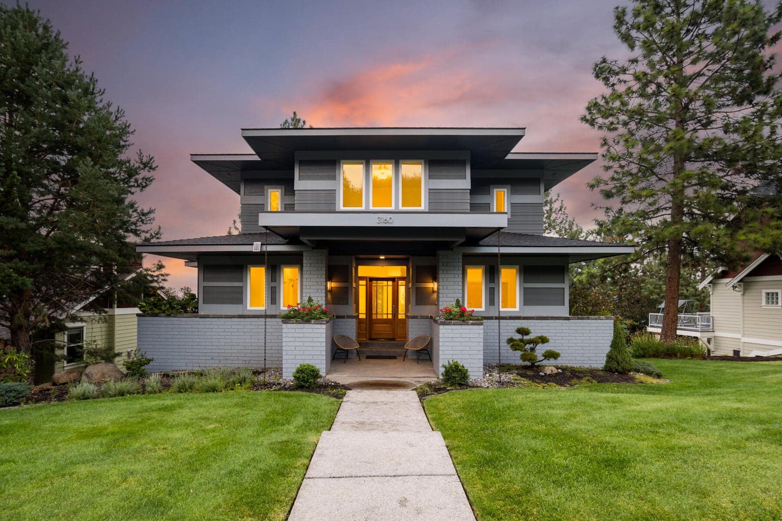 3160 Colonial