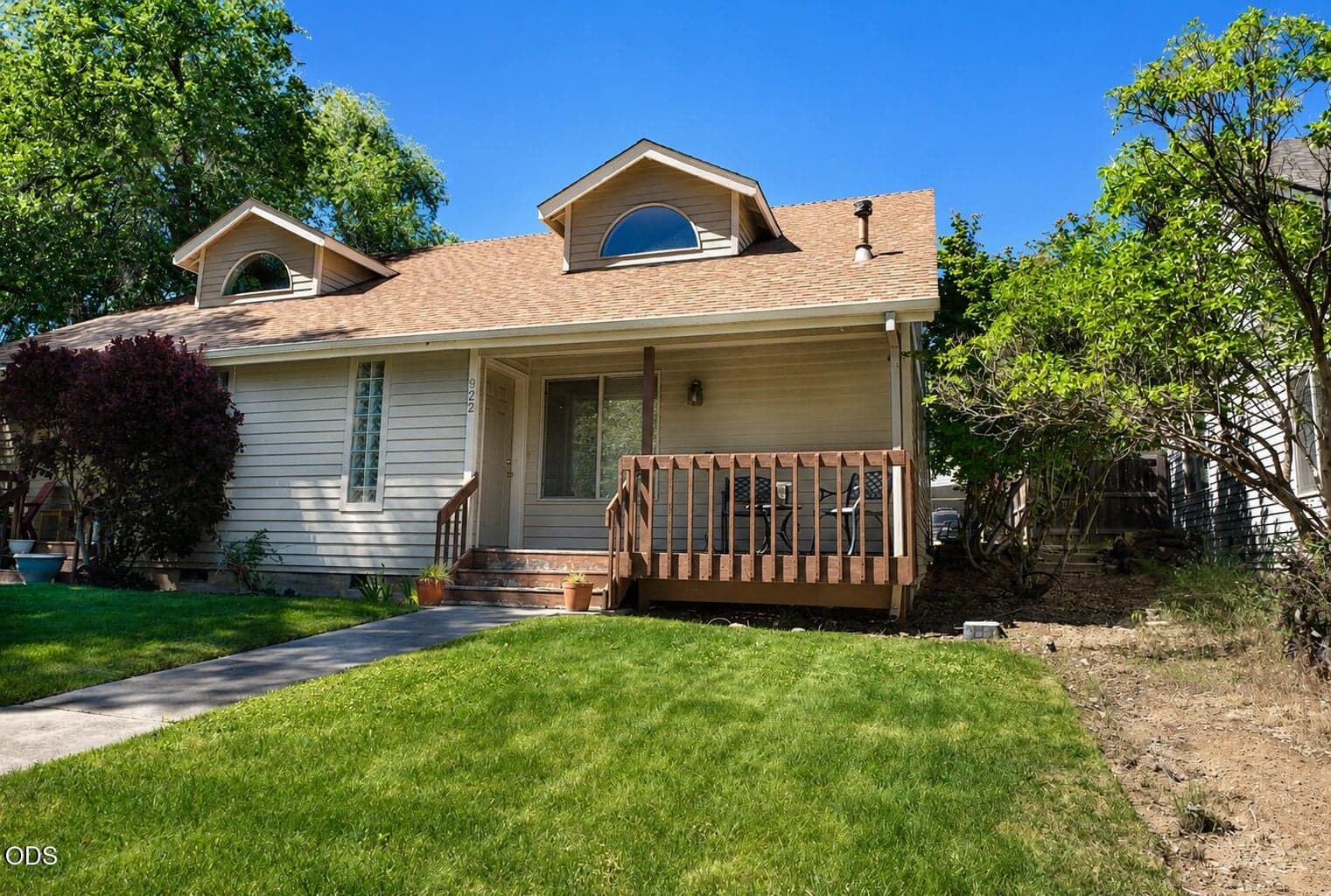 Photo of 922 Ogden 4 of 23