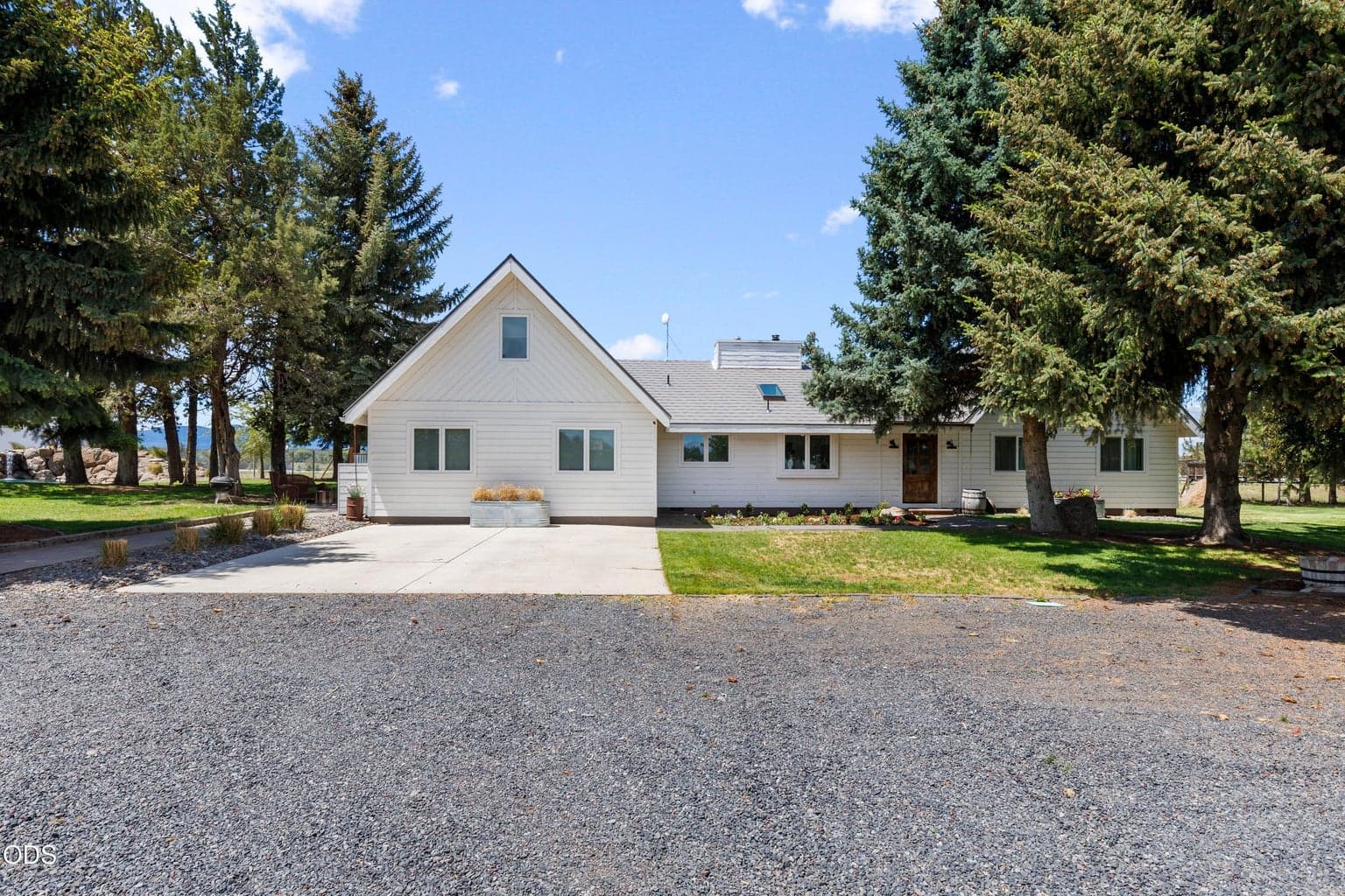 Photo of 66300 White Rock 3 of 83