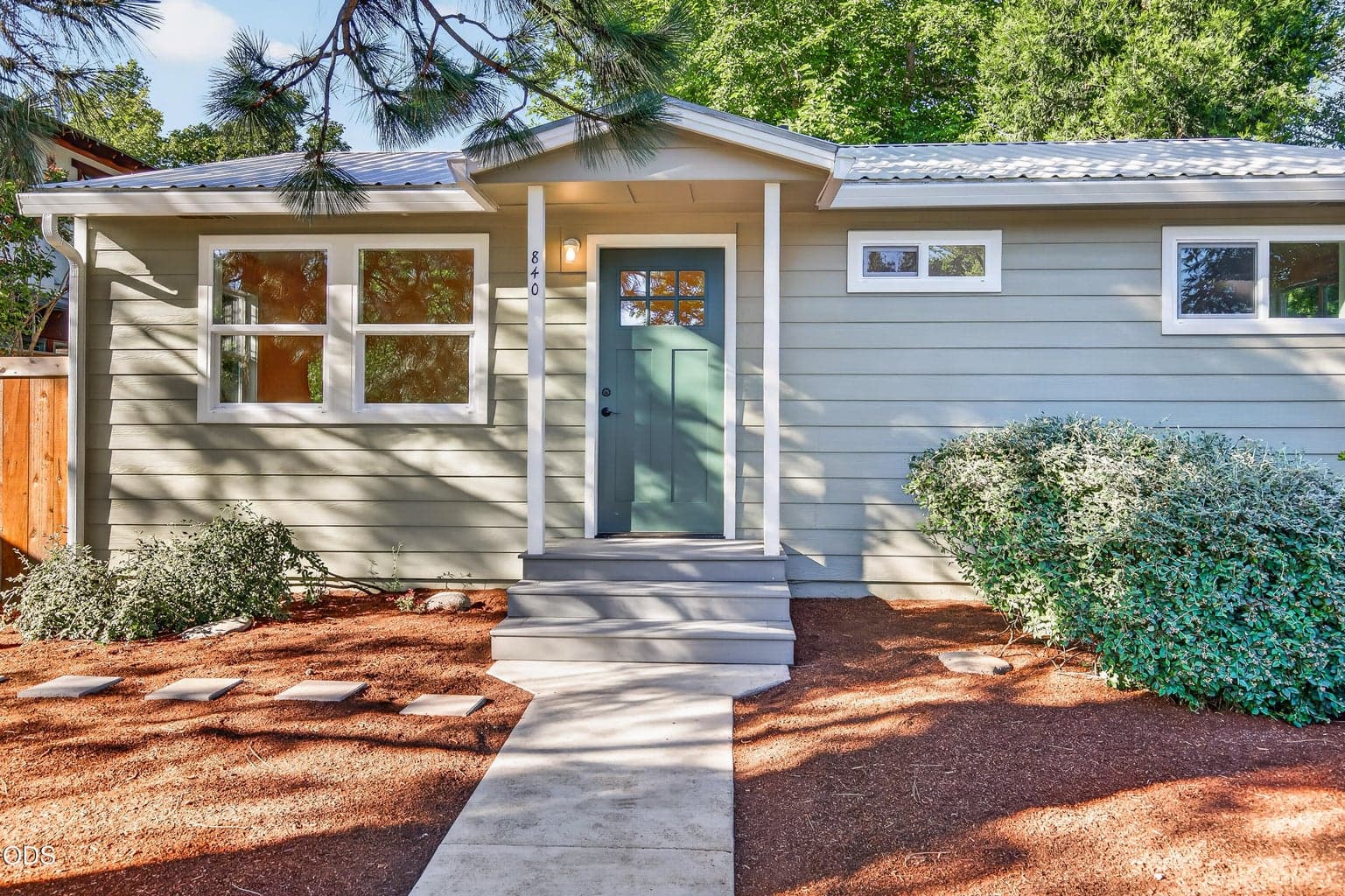 Photo of 840 B 3 of 35