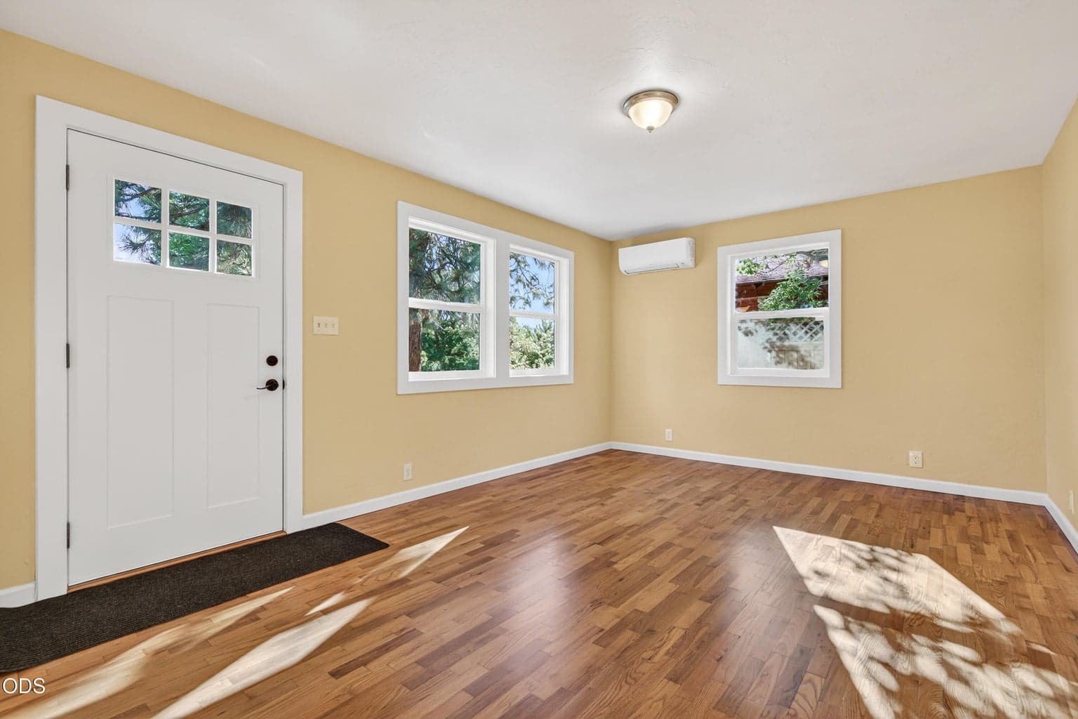 Photo of 840 B 4 of 35